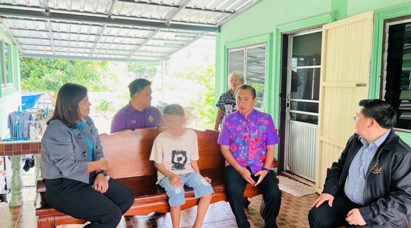 เยี่ยมบ้านนักเรียน ร่วมกับศูนย์การศึกษาพิเศษ เขตการศึกษา 6 จังหวัดลพบุรี